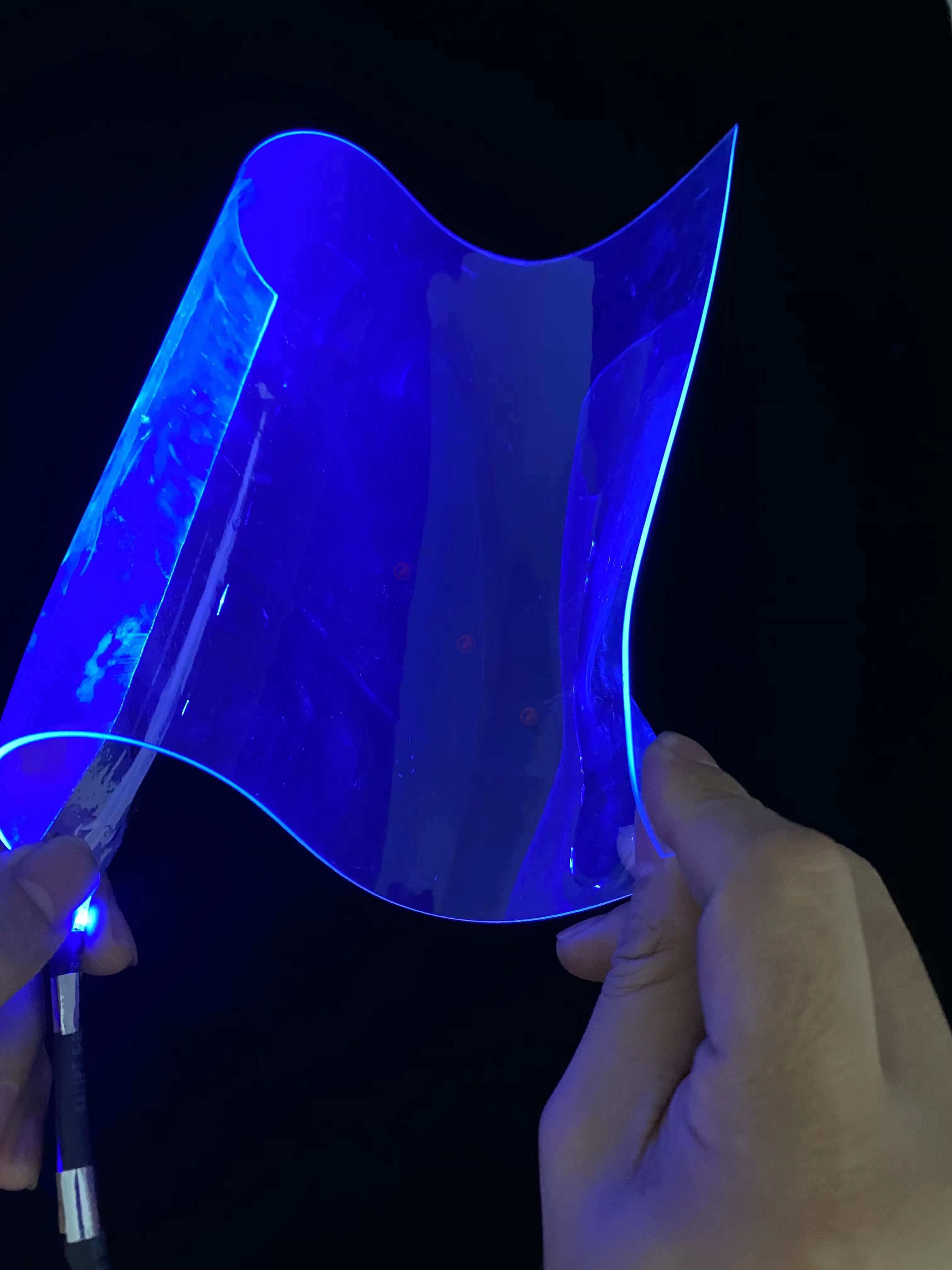 可裁剪软导光片柔性导光膜 发光衣服鞋帽用可任意弯曲发光片
